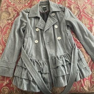 Express coat with ruffles in XS